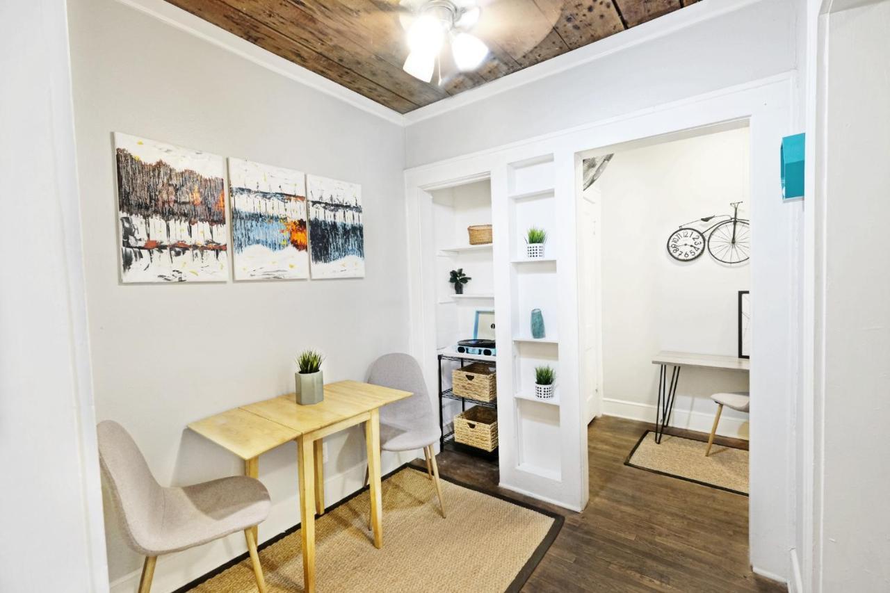 Urban Convenience Studio Flat Dallas Eksteriør bilde