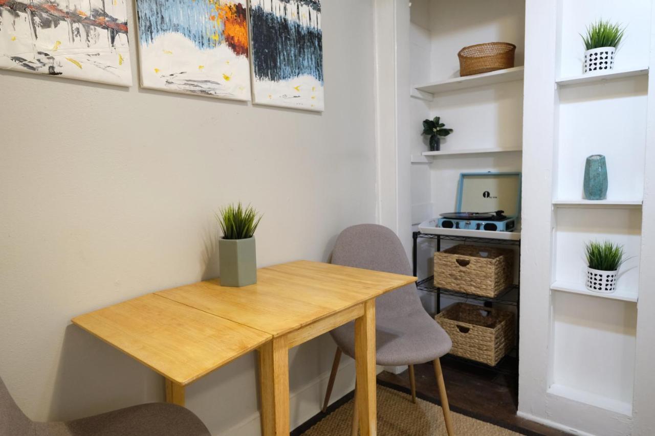 Urban Convenience Studio Flat Dallas Eksteriør bilde