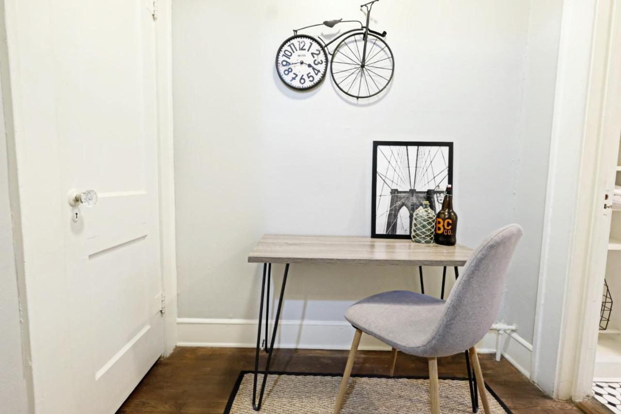 Urban Convenience Studio Flat Dallas Eksteriør bilde