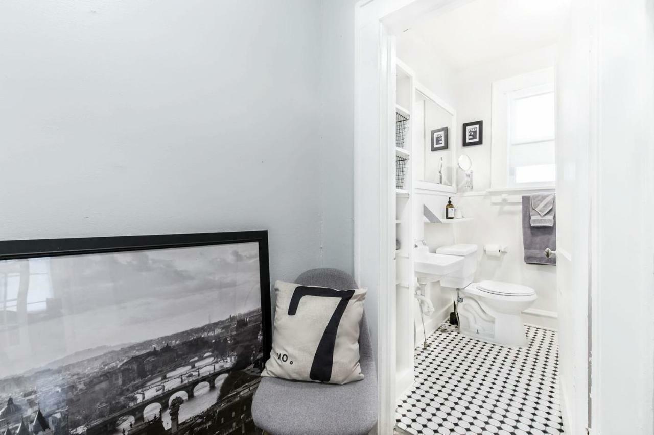 Urban Convenience Studio Flat Dallas Eksteriør bilde